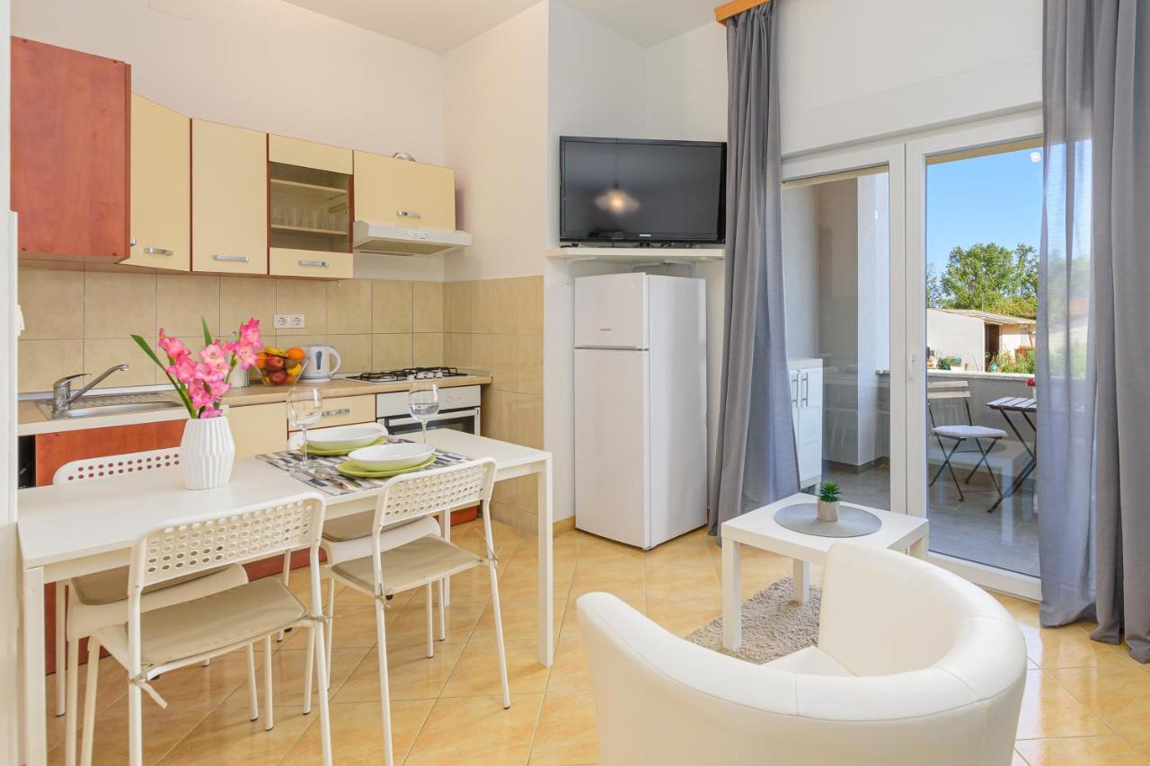 Apartmani Vita, Liznjan - Apartman 2 Buitenkant foto