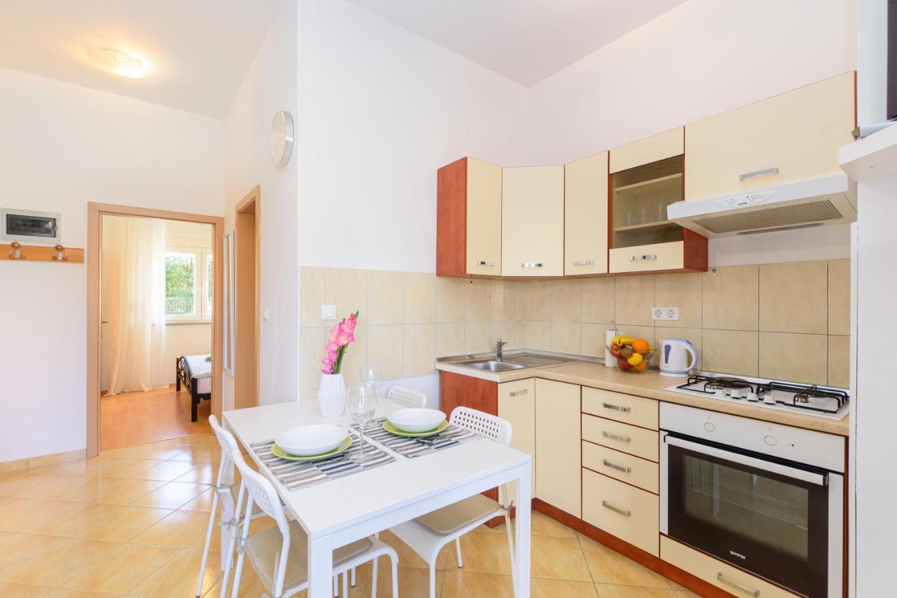 Apartmani Vita, Liznjan - Apartman 2 Buitenkant foto
